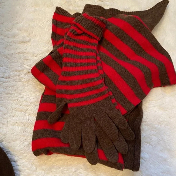 Printemps - Wool beret, gloves, and scarf - Picture 2 of 5